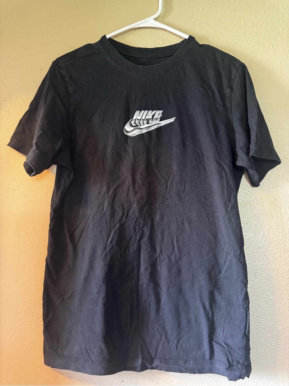Nike Men’s Black Logo Crew T-Shirt Small